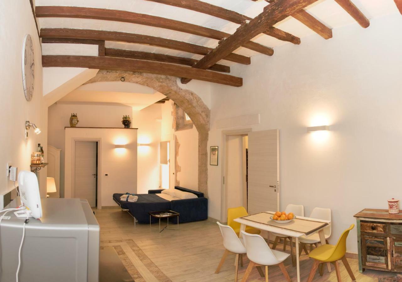 Residenze Dello Scirocco Villa Syracuse Bagian luar foto