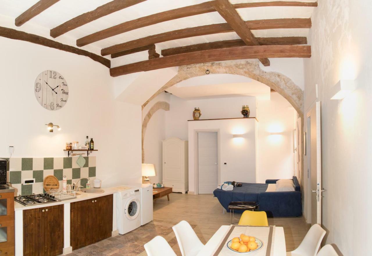 Residenze Dello Scirocco Villa Syracuse Bagian luar foto